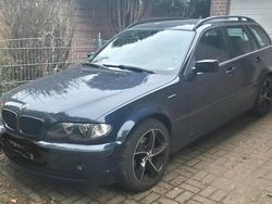 Blau Gebraucht 2005 BMW 318 Kombi | 4.450 €