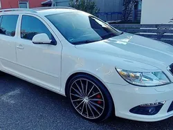 Weiß Gebraucht 2010 Skoda Octavia RS Kombi | 8.999 € (Superpreis)