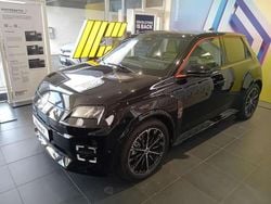 Black pearlschwarz Neu 2025 Renault R5 Iconic Kleinwagen | 29.999 € (Etwas zu teuer)