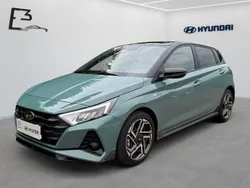 Grün Neu 2025 Hyundai i20 N Line Limousine | 25.990 € (Etwas zu teuer)