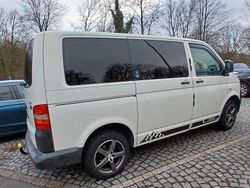 Weiß Gebraucht 2006 VW Caravelle Van / Kleinbus | 7.950 €