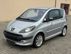 Grau Gebraucht 2005 Peugeot 1007 Premium Kleinwagen | 4.990 € (Etwas zu teuer)
