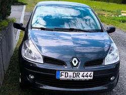 Grau Gebraucht 2006 Renault Clio II Authentique Limousine | 1.999 € (Fairer Preis)
