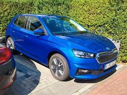 Blau Gebraucht 2024 Skoda Fabia Selection Limousine | 16.100 € (Guter Preis)