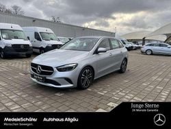 Lack hightechsilber Gebraucht 2024 Mercedes B220 Van / Kleinbus | 33.970 € (Guter Preis)
