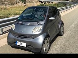 Grau Gebraucht 2002 Smart ForTwo Cabrio Cabrio | 1.800 €