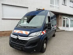 Blau Gebraucht 2018 Citroën Jumper Business Class Van / Kleinbus | 16.989 € (Etwas zu teuer)