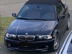 Schwarz Gebraucht 2001 BMW 325 Cabriolet M Sport Cabrio | 14.250 €