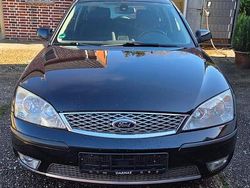 Schwarz Gebraucht 2006 Ford Mondeo Ghia Kombi | 1.190 € (Guter Preis)