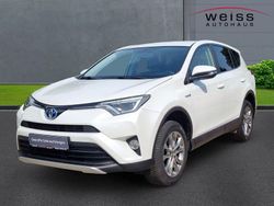 Weiss Gebraucht 2016 Toyota RAV4 Hybrid Edition SUV | 18.490 € (Etwas zu teuer)