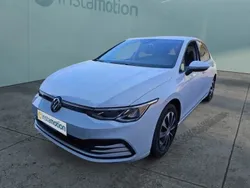 Weiß Gebraucht 2021 VW Golf VIII Life Limousine | 23.330 € (Etwas zu teuer)