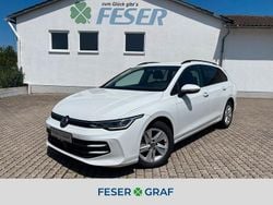 Pure white Gebraucht 2024 VW Golf VIII Life Kombi | 25.940 € (Guter Preis)