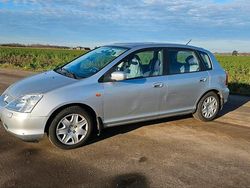 Silber Gebraucht 2001 Honda Civic Limousine | 1.850 € (Teuer)