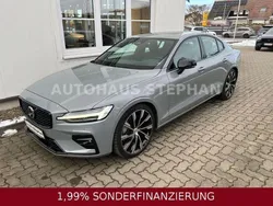 Grau Gebraucht 2023 Volvo S60 Ultimate Limousine | 41.890 € (Teuer)