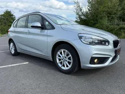 Silber Gebraucht 2016 BMW 218 Active Tourer Van / Kleinbus | 13.500 € (Fairer Preis)