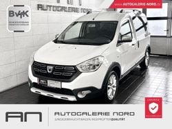 Gletscherweiss Gebraucht 2017 Dacia Dokker Celebration Van / Kleinbus | 6.970 € (Superpreis)