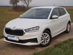 Weiß Gebraucht 2022 Skoda Fabia Active Kleinwagen | 14.990 € (Fairer Preis)