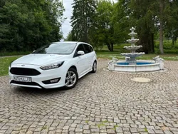 Weiß Gebraucht 2017 Ford Focus ST-Line Limousine | 11.490 € (Fairer Preis)