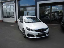 Perlmutt weiß Gebraucht 2017 Peugeot 308 GT Limousine | 16.490 € (Teuer)