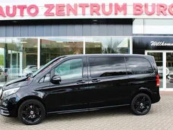 Obsidianschwarz metallic Gebraucht 2020 Mercedes V300 AMG line Van / Kleinbus | 52.950 € (Guter Preis)