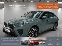 Grün Gebraucht 2024 BMW X2 Luxury Line SUV | 42.780 €