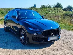Schwarz Gebraucht 2017 Maserati Levante SUV | 34.400 € (Teuer)