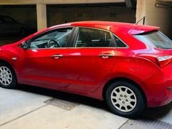 Rot Gebraucht 2012 Hyundai i30 Trend Limousine | 4.690 € (Guter Preis)