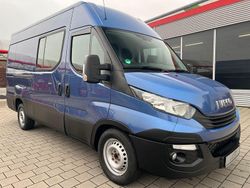 Blau Gebraucht 2016 Iveco Daily Van / Kleinbus | 13.999 € (Superpreis)
