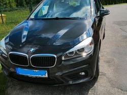 Schwarz Gebraucht 2017 BMW 218 Active Tourer Sport Line Van / Kleinbus | 11.200 € (Fairer Preis)