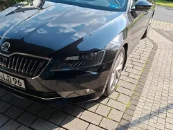 Schwarz Gebraucht 2017 Skoda Superb Kombi | 16.490 € (Fairer Preis)