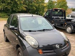 Schwarz Gebraucht 2003 Nissan Micra Tekna Limousine | 2.250 € (Fairer Preis)