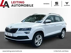 Weiss Gebraucht 2021 Skoda Karoq Style SUV | 25.945 € (Fairer Preis)