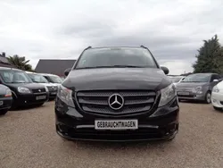 Schwarz Gebraucht 2015 Mercedes Vito Van / Kleinbus | 13.200 €