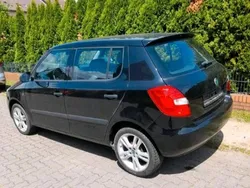 Schwarz Gebraucht 2011 Skoda Fabia Kleinwagen | 2.750 € (Fairer Preis)