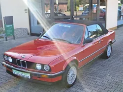 Rot Gebraucht 1988 BMW 320 Cabriolet Sport Line Cabrio | 16.900 €