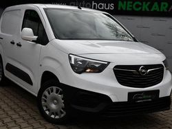 Weiß Gebraucht 2020 Opel Combo Edition Van / Kleinbus | 14.900 € (Guter Preis)
