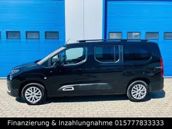 Schwarz Gebraucht 2023 Citroën Berlingo Van / Kleinbus | 24.800 € (Teuer)
