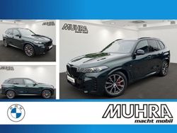 Sonderlackierung oxfordgruen Gebraucht 2024 BMW X5 M Sport SUV | 81.430 € (Fairer Preis)
