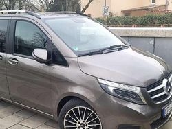 Braun Gebraucht 2017 Mercedes V250 Van / Kleinbus | 27.000 € (Etwas zu teuer)