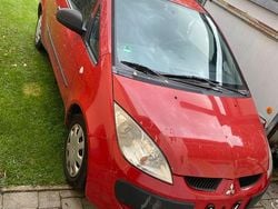 Rot Gebraucht 2005 Mitsubishi Colt Kleinwagen | 1.995 €