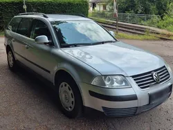 Silber Gebraucht 2004 VW Passat Kombi | 2.200 € (Fairer Preis)