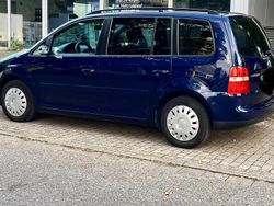 Blau Gebraucht 2006 VW Touran Van / Kleinbus | 1.700 € (Fairer Preis)