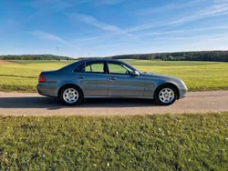 Mercedes E200