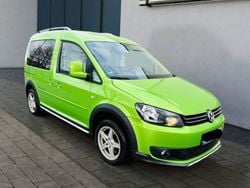 Viperngrün Gebraucht 2015 VW Caddy Van / Kleinbus | 6.980 € (Guter Preis)