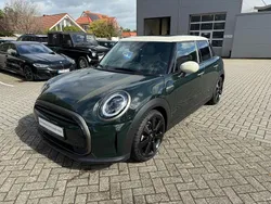 Gruen Gebraucht 2022 Mini Cooper Resolute Edition Kleinwagen | 25.990 € (Teuer)