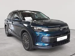Nightshade blue metallic Gebraucht 2024 VW Tiguan IQ Drive SUV | 36.990 € (Superpreis)