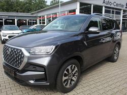 Grau Gebraucht 2021 Ssangyong (KGM) Rexton Quartz SUV | 27.990 €