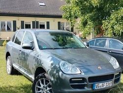 Grau Gebraucht 2006 Porsche Cayenne SUV | 11.490 € (Teuer)
