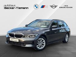Mineralgrau Gebraucht 2021 BMW 320 Sport Line Kombi | 24.512 € (Guter Preis)