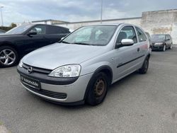 Gebraucht 2001 Opel Corsa Limousine | 1.299 € (Etwas zu teuer)
